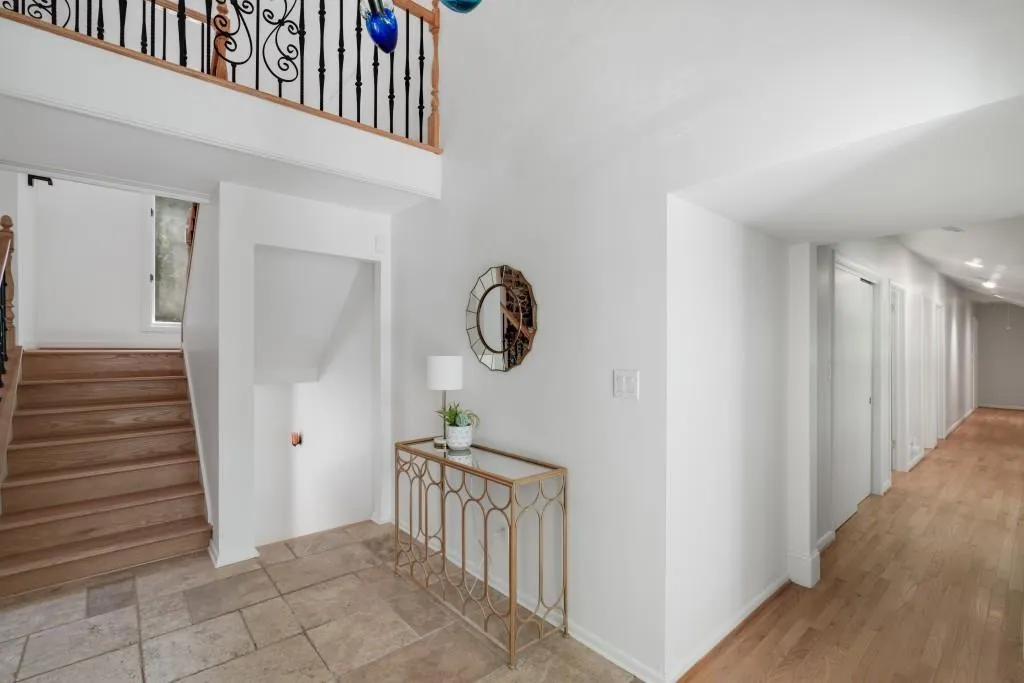 1510 Chevron Drive, Sandy Springs, Georgia 30350, 5 Bedrooms Bedrooms, ,4 BathroomsBathrooms,Residential,Sold,1510 Chevron Drive,7052275