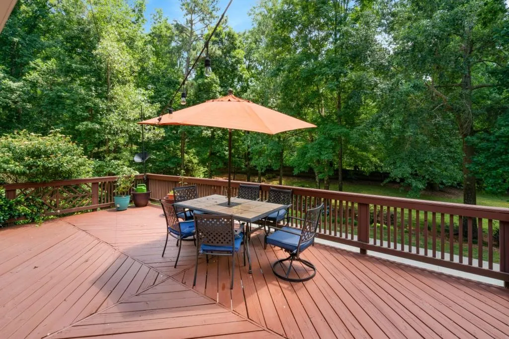 1510 Chevron Drive, Sandy Springs, Georgia 30350, 5 Bedrooms Bedrooms, ,4 BathroomsBathrooms,Residential,Sold,1510 Chevron Drive,7052275