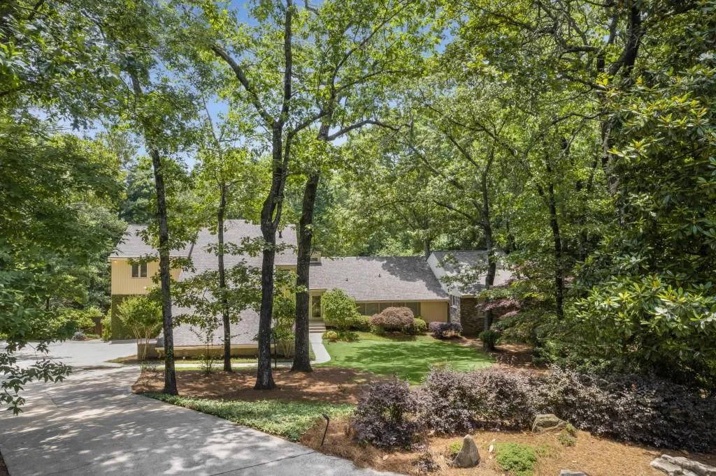 1510 Chevron Drive, Sandy Springs, Georgia 30350, 5 Bedrooms Bedrooms, ,4 BathroomsBathrooms,Residential,Sold,1510 Chevron Drive,7052275