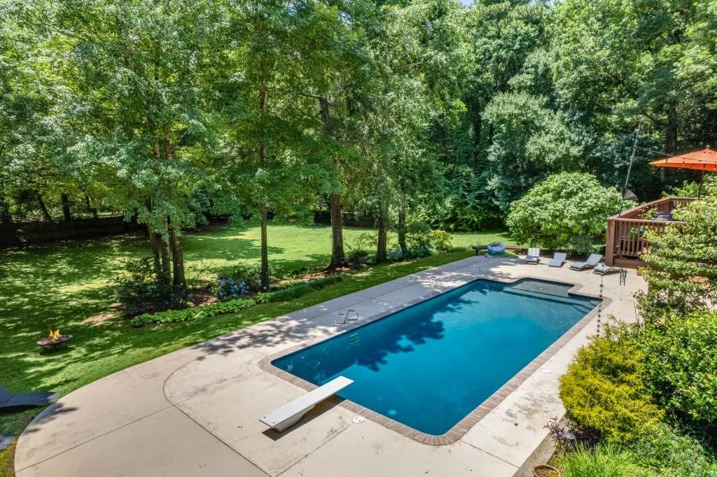 1510 Chevron Drive, Sandy Springs, Georgia 30350, 5 Bedrooms Bedrooms, ,4 BathroomsBathrooms,Residential,Sold,1510 Chevron Drive,7052275