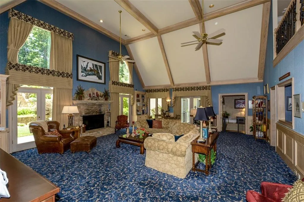 8200 Habersham Waters Road, Sandy Springs, Georgia 30350, 6 Bedrooms Bedrooms, ,7 BathroomsBathrooms,Residential,Sold,8200 Habersham Waters Road,5798268