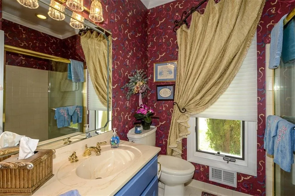 8200 Habersham Waters Road, Sandy Springs, Georgia 30350, 6 Bedrooms Bedrooms, ,7 BathroomsBathrooms,Residential,Sold,8200 Habersham Waters Road,5798268