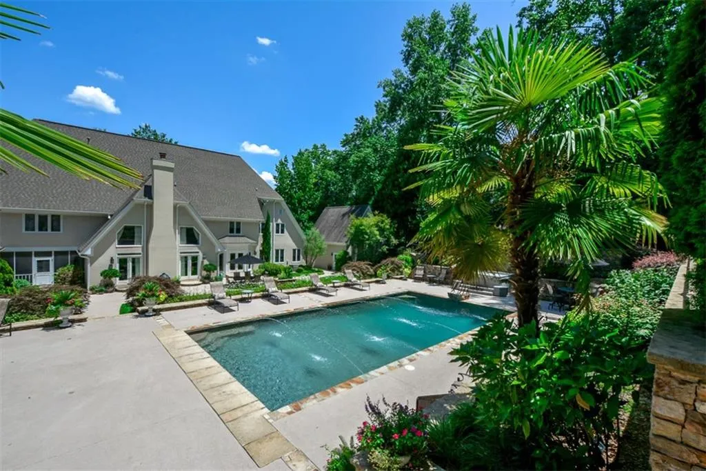 8200 Habersham Waters Road, Sandy Springs, Georgia 30350, 6 Bedrooms Bedrooms, ,7 BathroomsBathrooms,Residential,Sold,8200 Habersham Waters Road,5798268