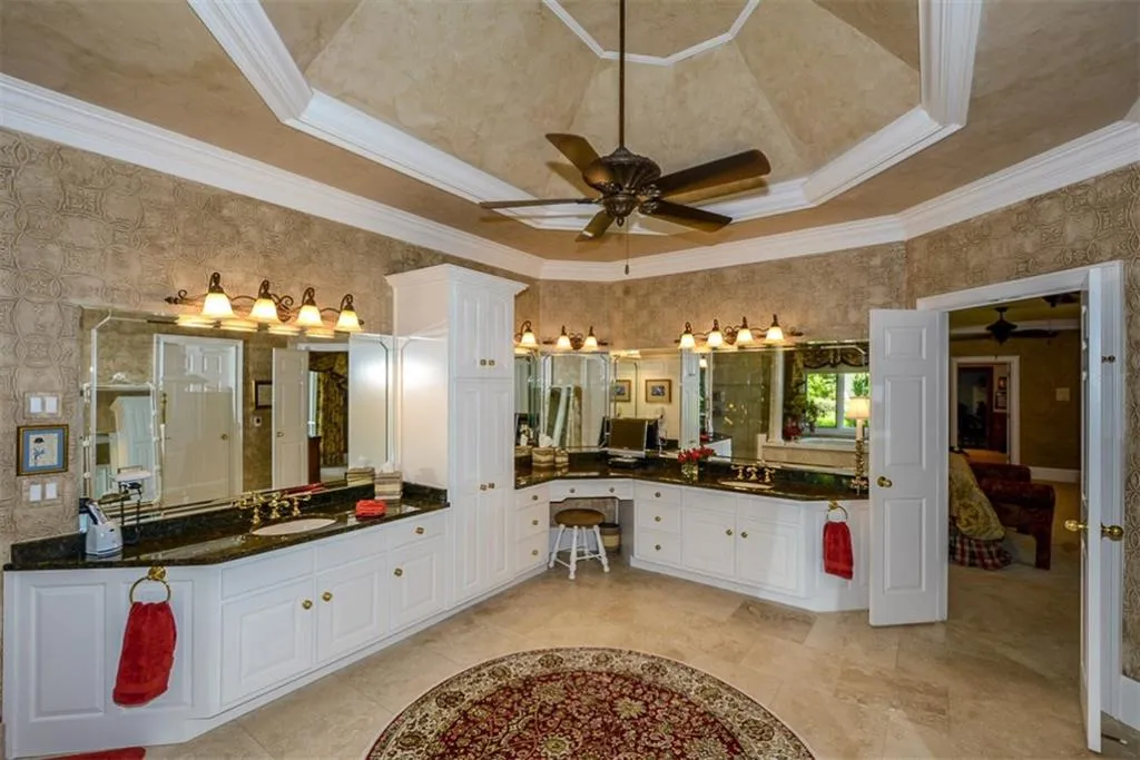 8200 Habersham Waters Road, Sandy Springs, Georgia 30350, 6 Bedrooms Bedrooms, ,7 BathroomsBathrooms,Residential,Sold,8200 Habersham Waters Road,5798268
