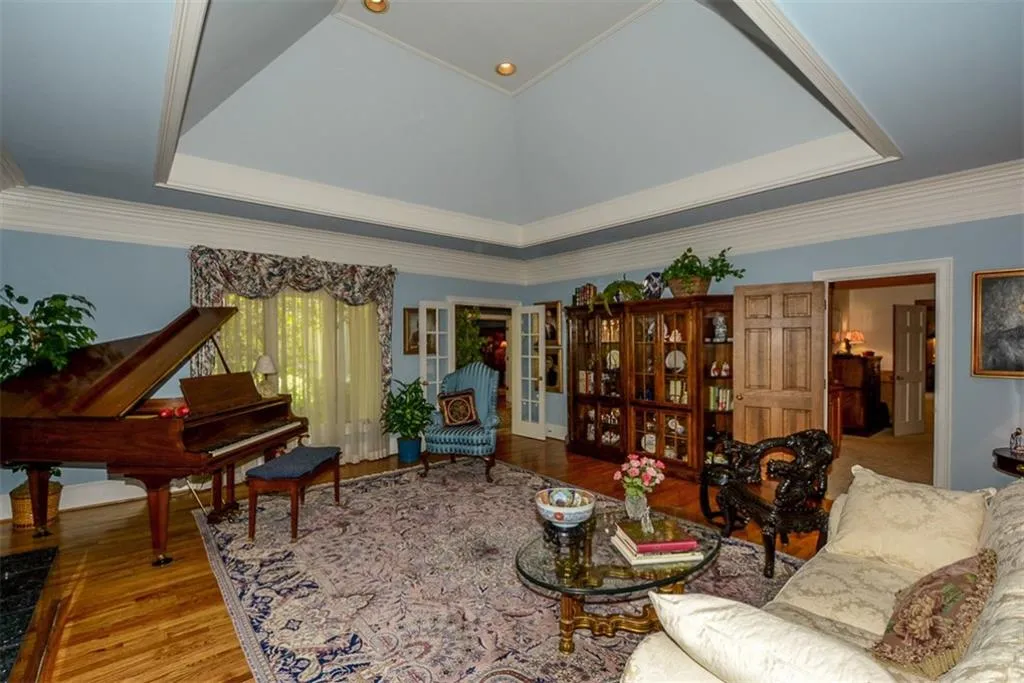 8200 Habersham Waters Road, Sandy Springs, Georgia 30350, 6 Bedrooms Bedrooms, ,7 BathroomsBathrooms,Residential,Sold,8200 Habersham Waters Road,5798268