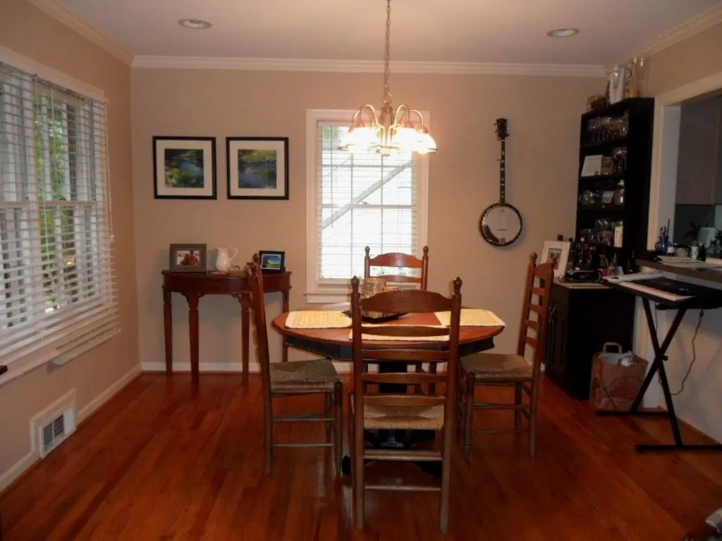 191 Alberta Drive Ne, Atlanta, Georgia 30305, 3 Bedrooms Bedrooms, ,1 BathroomBathrooms,Residential,Sold,191 Alberta Drive Ne,5564577