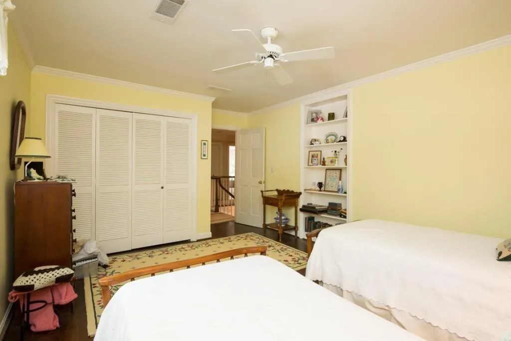 1735 Marlborough Drive, Sandy Springs, Georgia 30350, 5 Bedrooms Bedrooms, ,4 BathroomsBathrooms,Residential,Sold,1735 Marlborough Drive,6957597
