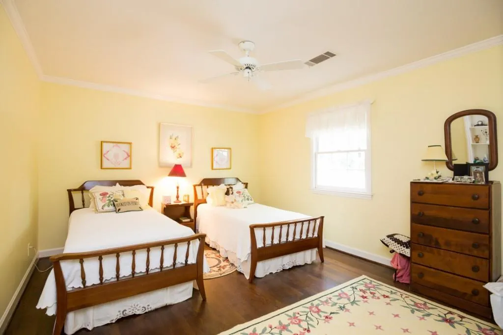 1735 Marlborough Drive, Sandy Springs, Georgia 30350, 5 Bedrooms Bedrooms, ,4 BathroomsBathrooms,Residential,Sold,1735 Marlborough Drive,6957597