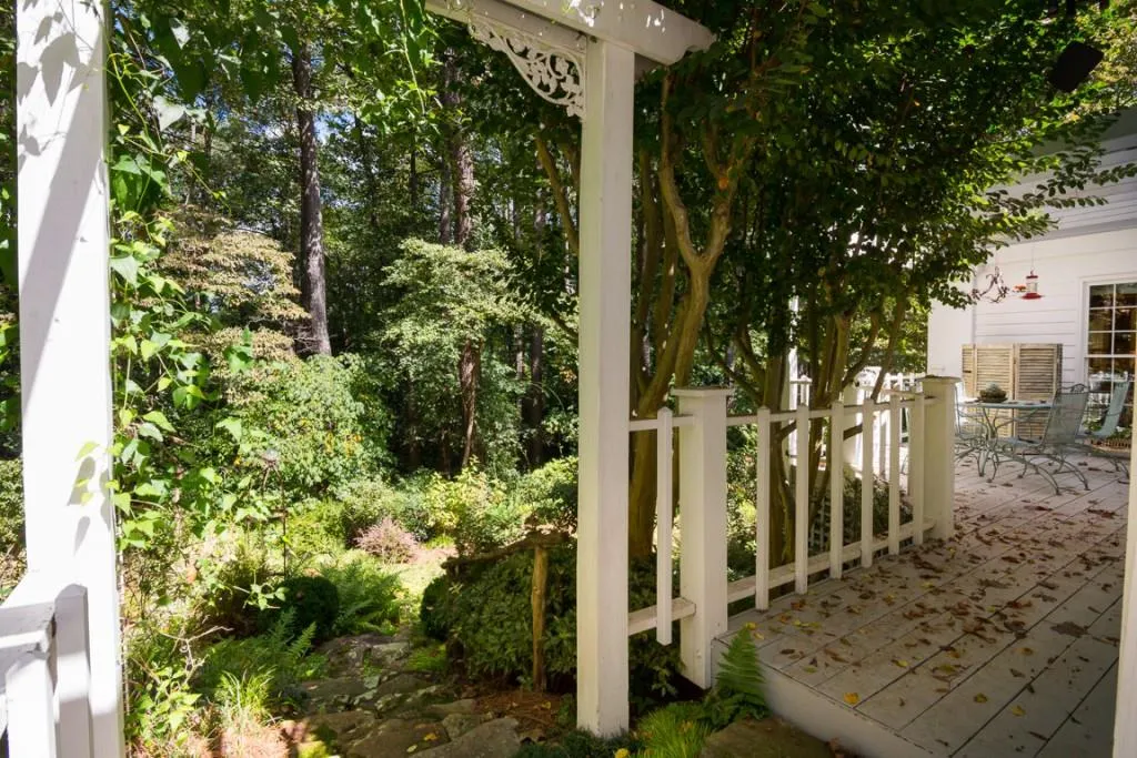 1735 Marlborough Drive, Sandy Springs, Georgia 30350, 5 Bedrooms Bedrooms, ,4 BathroomsBathrooms,Residential,Sold,1735 Marlborough Drive,6957597