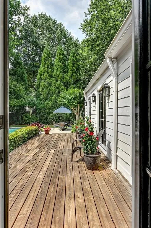 460 Old Creek Road, Sandy Springs, Georgia 30342, 4 Bedrooms Bedrooms, ,3 BathroomsBathrooms,Residential,Sold,460 Old Creek Road,6888936
