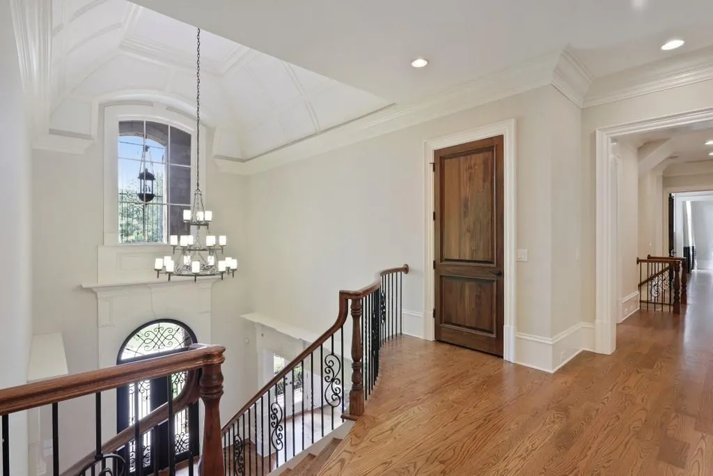 453 Londonberry Road, Atlanta, Georgia 30327, 7 Bedrooms Bedrooms, ,8 BathroomsBathrooms,Residential,Sold,453 Londonberry Road,6768359