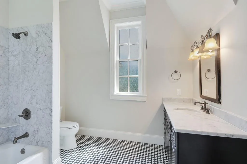 453 Londonberry Road, Atlanta, Georgia 30327, 7 Bedrooms Bedrooms, ,8 BathroomsBathrooms,Residential,Sold,453 Londonberry Road,6768359