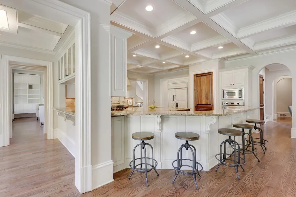 453 Londonberry Road, Atlanta, Georgia 30327, 7 Bedrooms Bedrooms, ,8 BathroomsBathrooms,Residential,Sold,453 Londonberry Road,6768359