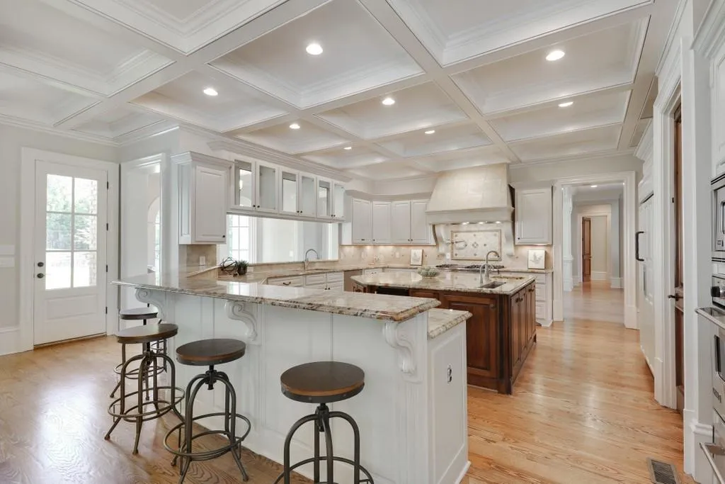 453 Londonberry Road, Atlanta, Georgia 30327, 7 Bedrooms Bedrooms, ,8 BathroomsBathrooms,Residential,Sold,453 Londonberry Road,6768359