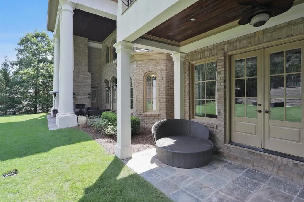453 Londonberry Road, Atlanta, Georgia 30327, 7 Bedrooms Bedrooms, ,8 BathroomsBathrooms,Residential,Sold,453 Londonberry Road,6768359