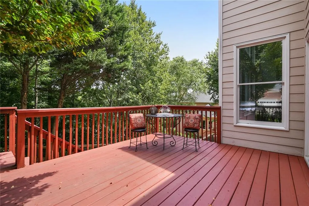 185 Trowbridge Road, Sandy Springs, Georgia 30350, 6 Bedrooms Bedrooms, ,3 BathroomsBathrooms,Residential,Sold,185 Trowbridge Road,7182813