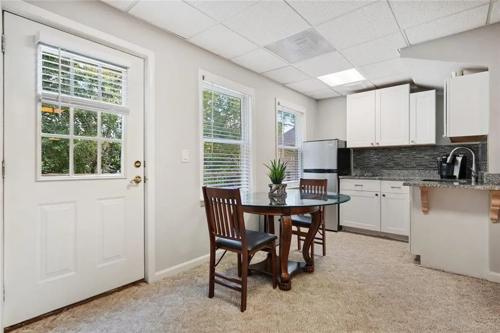 185 Trowbridge Road, Sandy Springs, Georgia 30350, 6 Bedrooms Bedrooms, ,3 BathroomsBathrooms,Residential,Sold,185 Trowbridge Road,7182813