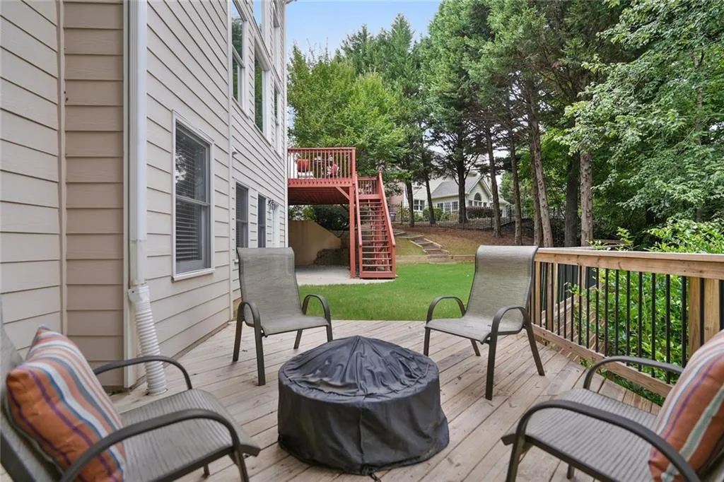 185 Trowbridge Road, Sandy Springs, Georgia 30350, 6 Bedrooms Bedrooms, ,3 BathroomsBathrooms,Residential,Sold,185 Trowbridge Road,7182813