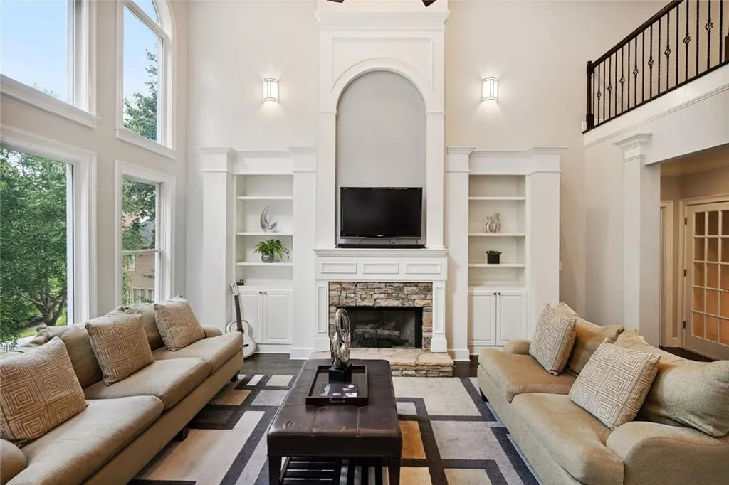 185 Trowbridge Road, Sandy Springs, Georgia 30350, 6 Bedrooms Bedrooms, ,3 BathroomsBathrooms,Residential,Sold,185 Trowbridge Road,7182813