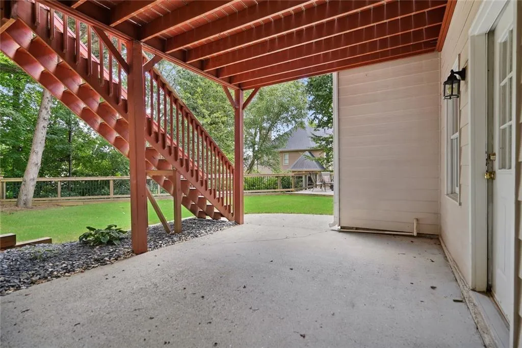 185 Trowbridge Road, Sandy Springs, Georgia 30350, 6 Bedrooms Bedrooms, ,3 BathroomsBathrooms,Residential,Sold,185 Trowbridge Road,7182813