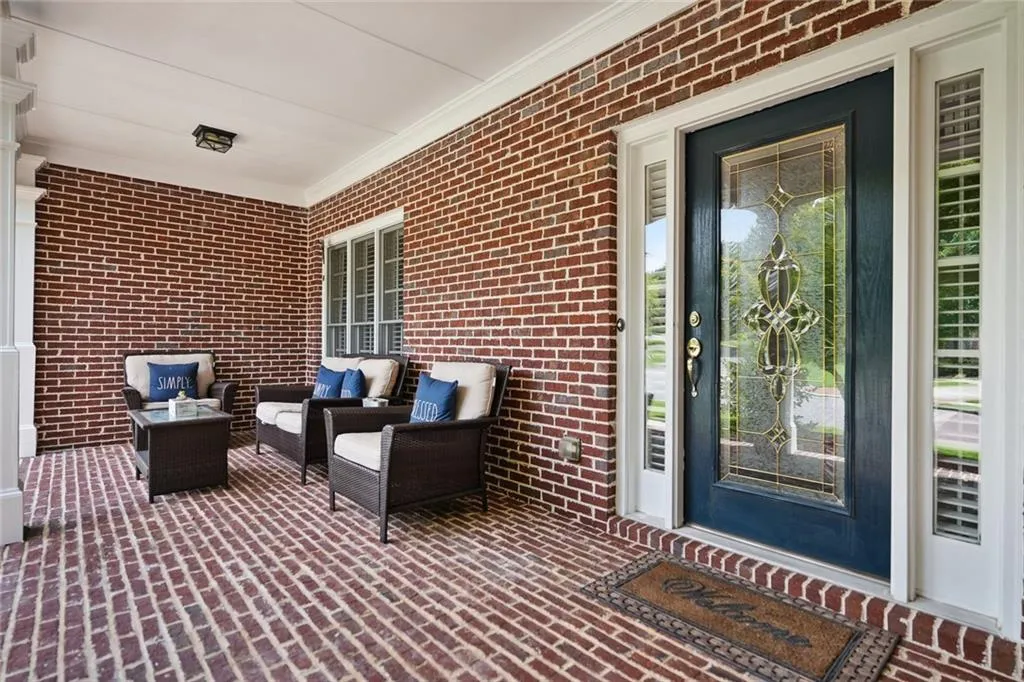 185 Trowbridge Road, Sandy Springs, Georgia 30350, 6 Bedrooms Bedrooms, ,3 BathroomsBathrooms,Residential,Sold,185 Trowbridge Road,7182813