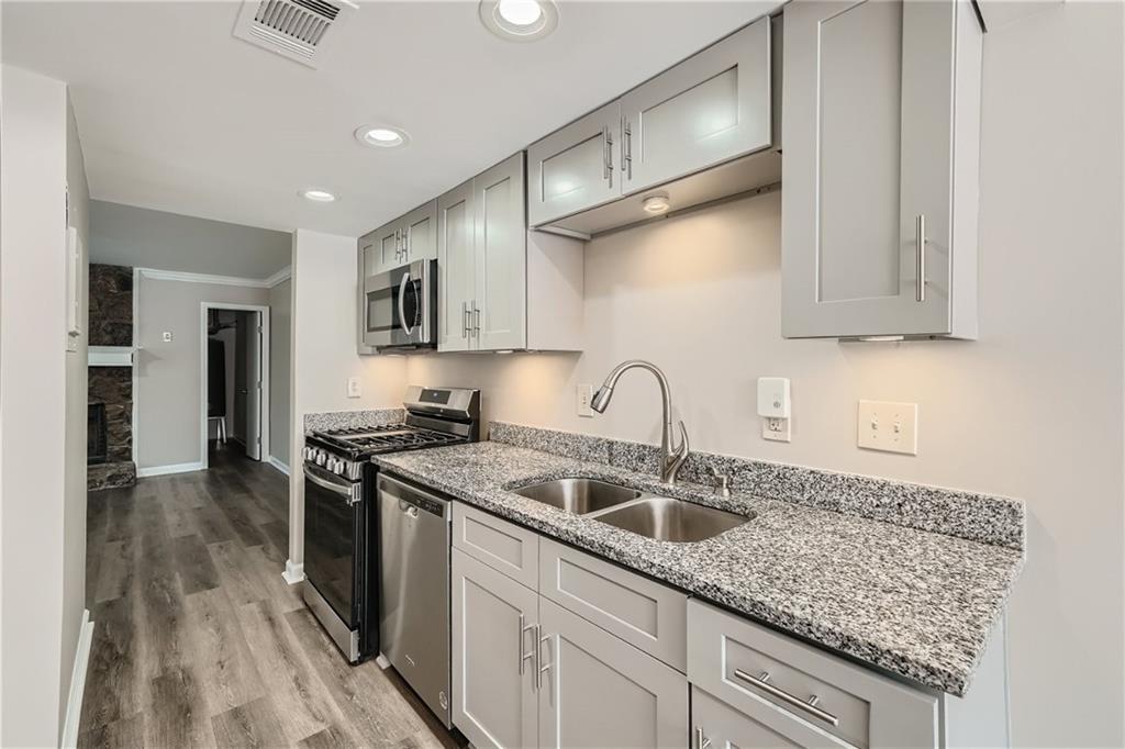 520 Northridge Crossing Drive, Sandy Springs, Georgia 30350, 2 Bedrooms Bedrooms, ,2 BathroomsBathrooms,Residential,Sold,520 Northridge Crossing Drive,7300828