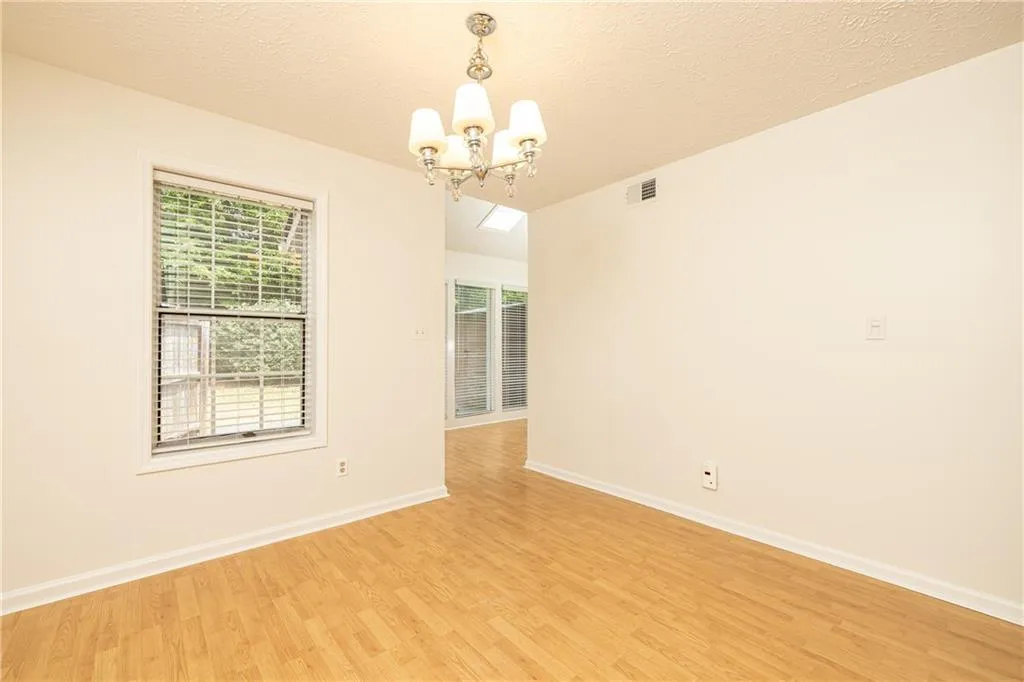 7750 Roswell Road Unit 10f, Atlanta, Georgia 30350, 2 Bedrooms Bedrooms, ,1 BathroomBathrooms,Residential,For Sale,7750 Roswell Road Unit 10f,7762014