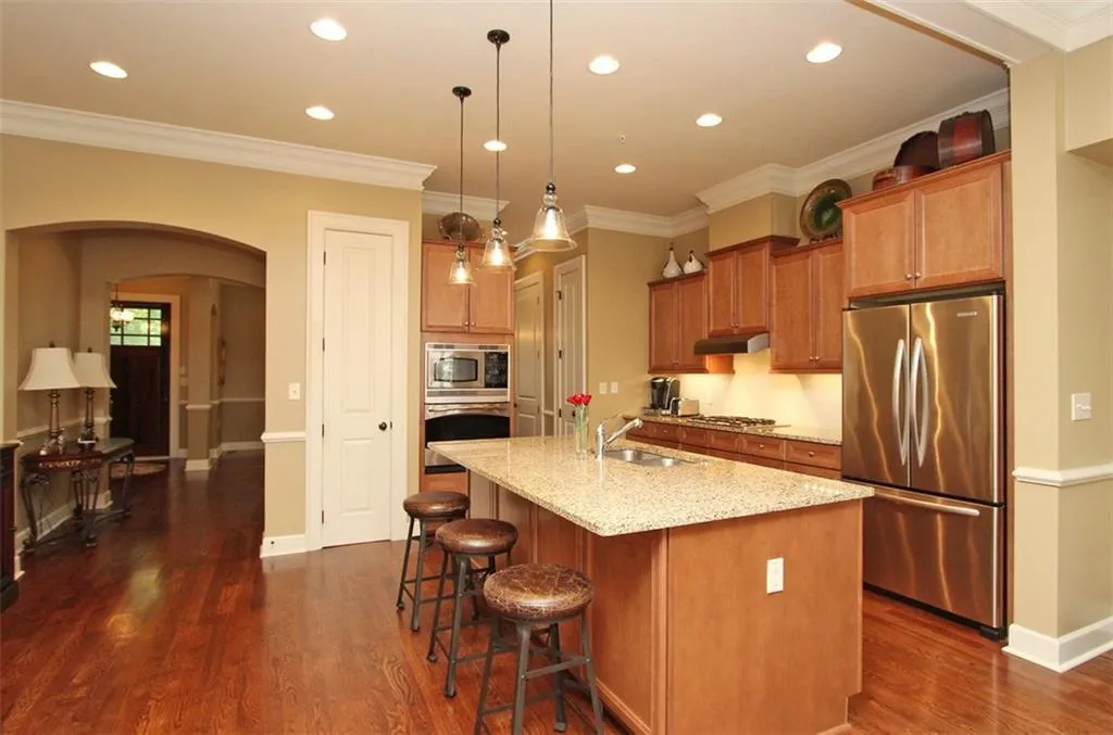 205 Riversgate Drive, Atlanta, Georgia 30339, 3 Bedrooms Bedrooms, ,3 BathroomsBathrooms,Residential,Sold,205 Riversgate Drive,5727160