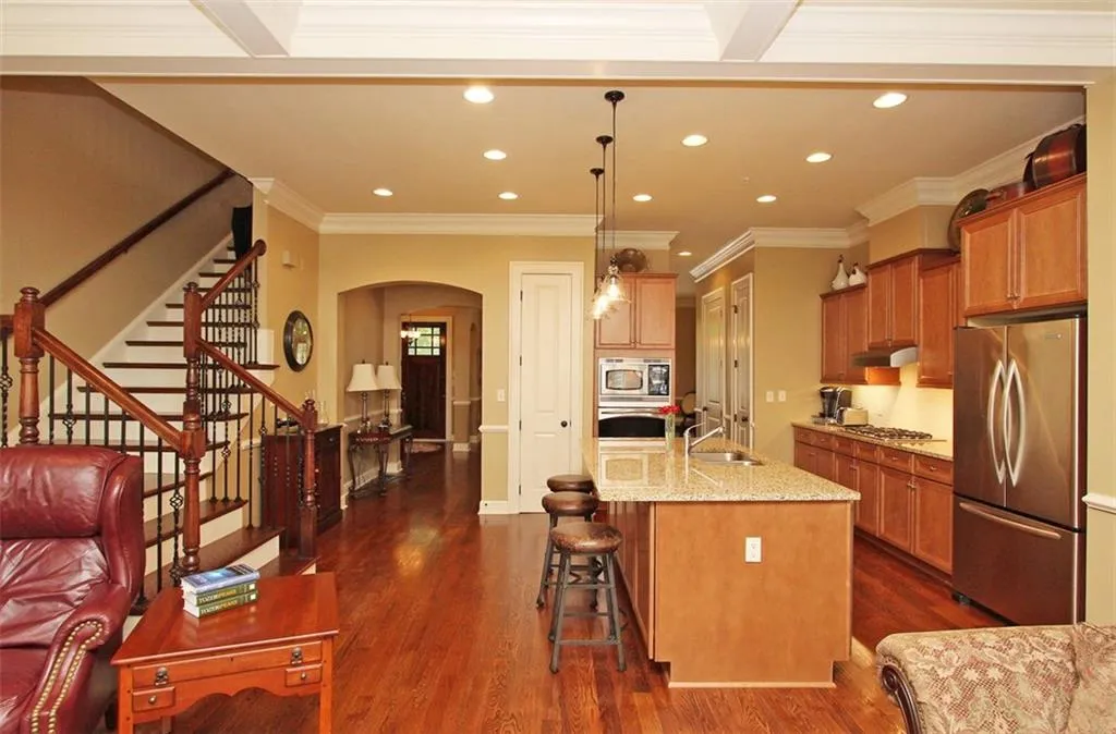 205 Riversgate Drive, Atlanta, Georgia 30339, 3 Bedrooms Bedrooms, ,3 BathroomsBathrooms,Residential,Sold,205 Riversgate Drive,5727160