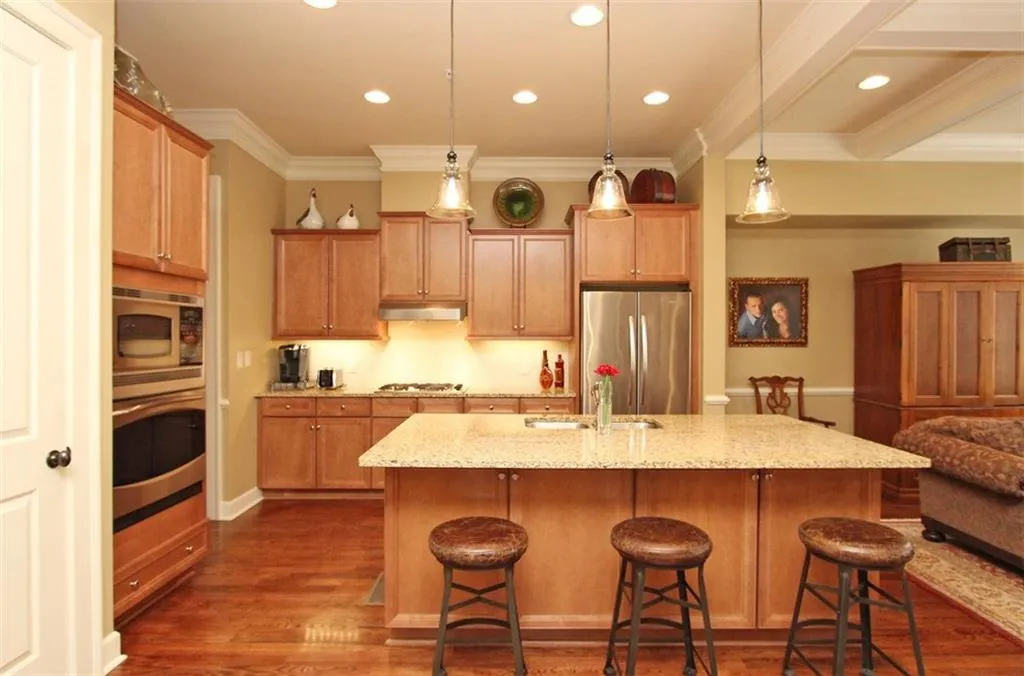 205 Riversgate Drive, Atlanta, Georgia 30339, 3 Bedrooms Bedrooms, ,3 BathroomsBathrooms,Residential,Sold,205 Riversgate Drive,5727160