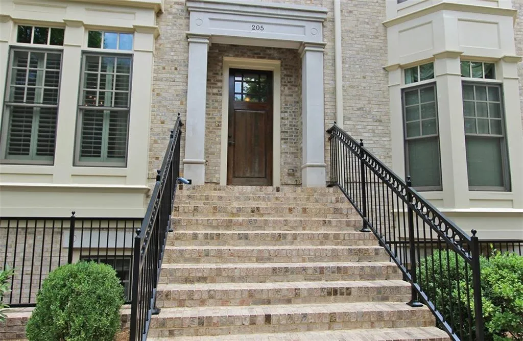 205 Riversgate Drive, Atlanta, Georgia 30339, 3 Bedrooms Bedrooms, ,3 BathroomsBathrooms,Residential,Sold,205 Riversgate Drive,5727160