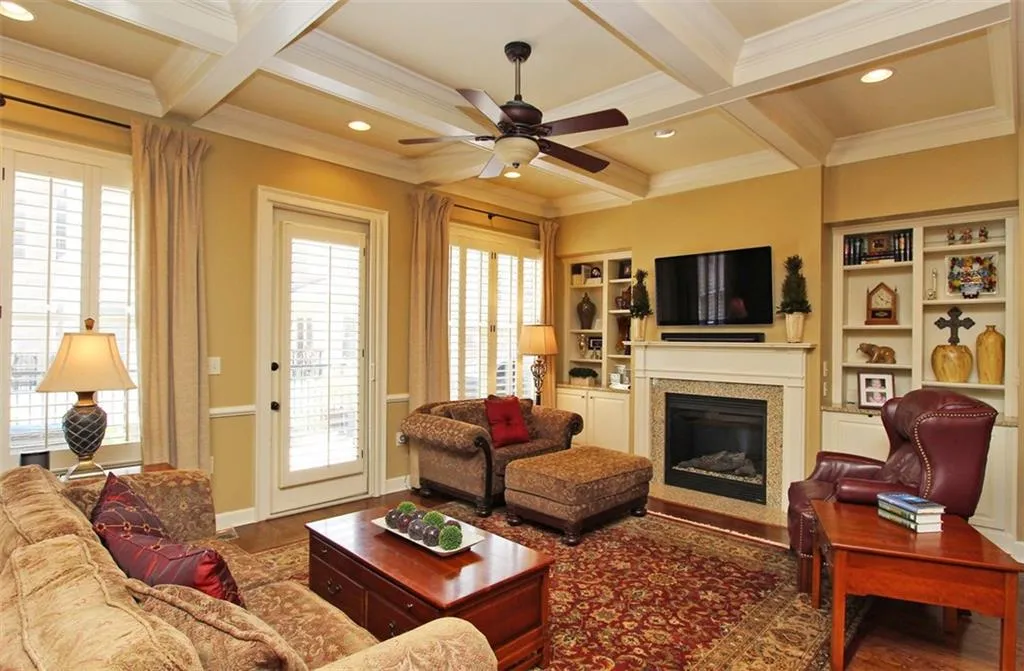 205 Riversgate Drive, Atlanta, Georgia 30339, 3 Bedrooms Bedrooms, ,3 BathroomsBathrooms,Residential,Sold,205 Riversgate Drive,5727160