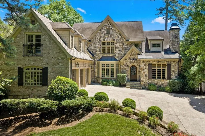 355 Pine Tree Drive Ne, Atlanta, Georgia 30305
