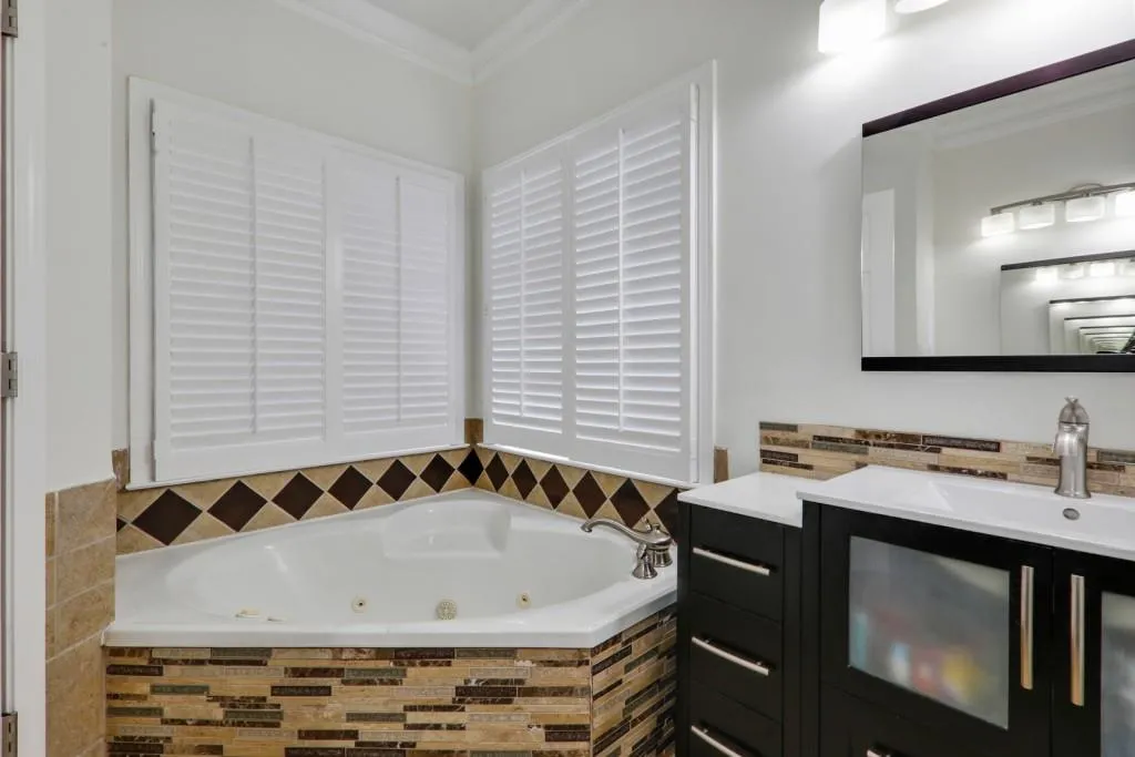 41 Westfair Court, Atlanta, Georgia 30328, 3 Bedrooms Bedrooms, ,2 BathroomsBathrooms,Residential,Sold,41 Westfair Court,6814178
