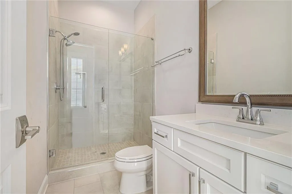 Full bath on third level