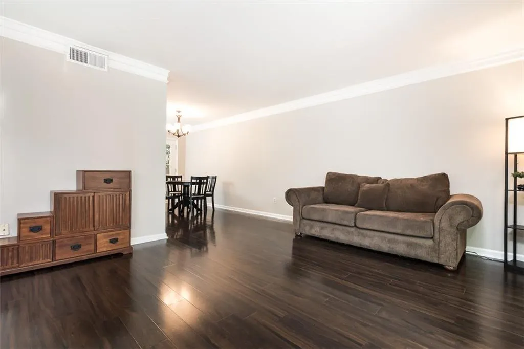 136 Peachtree Memorial Drive Nw Unit Nh1, Atlanta, Georgia 30309, 2 Bedrooms Bedrooms, ,1 BathroomBathrooms,Residential,Sold,136 Peachtree Memorial Drive Nw Unit Nh1,5697326
