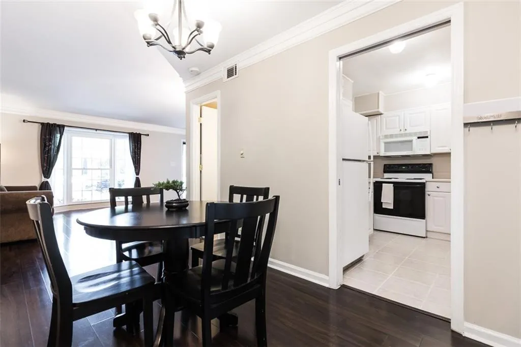 136 Peachtree Memorial Drive Nw Unit Nh1, Atlanta, Georgia 30309, 2 Bedrooms Bedrooms, ,1 BathroomBathrooms,Residential,Sold,136 Peachtree Memorial Drive Nw Unit Nh1,5697326
