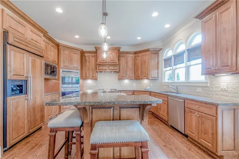 462 Meadow Watch Lane, Sandy Springs, Georgia 30350, 5 Bedrooms Bedrooms, ,6 BathroomsBathrooms,Residential,Sold,462 Meadow Watch Lane,6692659