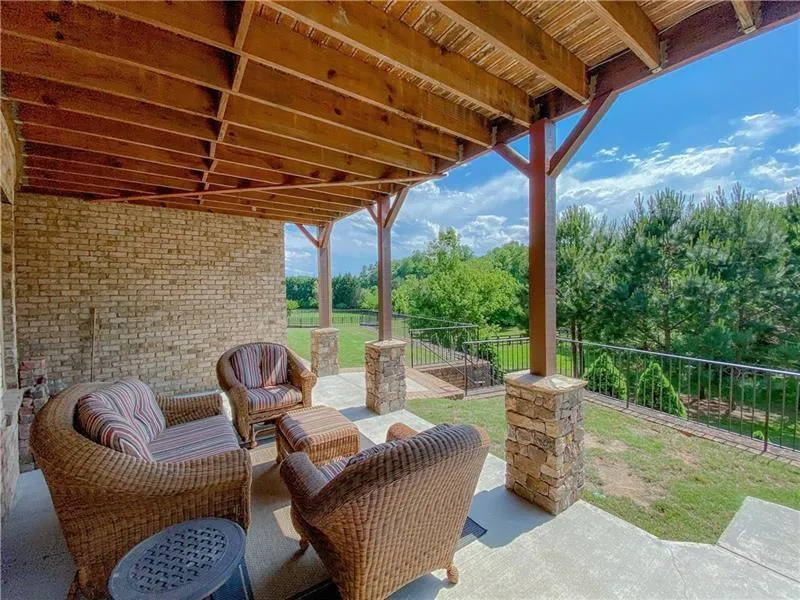 462 Meadow Watch Lane, Sandy Springs, Georgia 30350, 5 Bedrooms Bedrooms, ,6 BathroomsBathrooms,Residential,Sold,462 Meadow Watch Lane,6692659