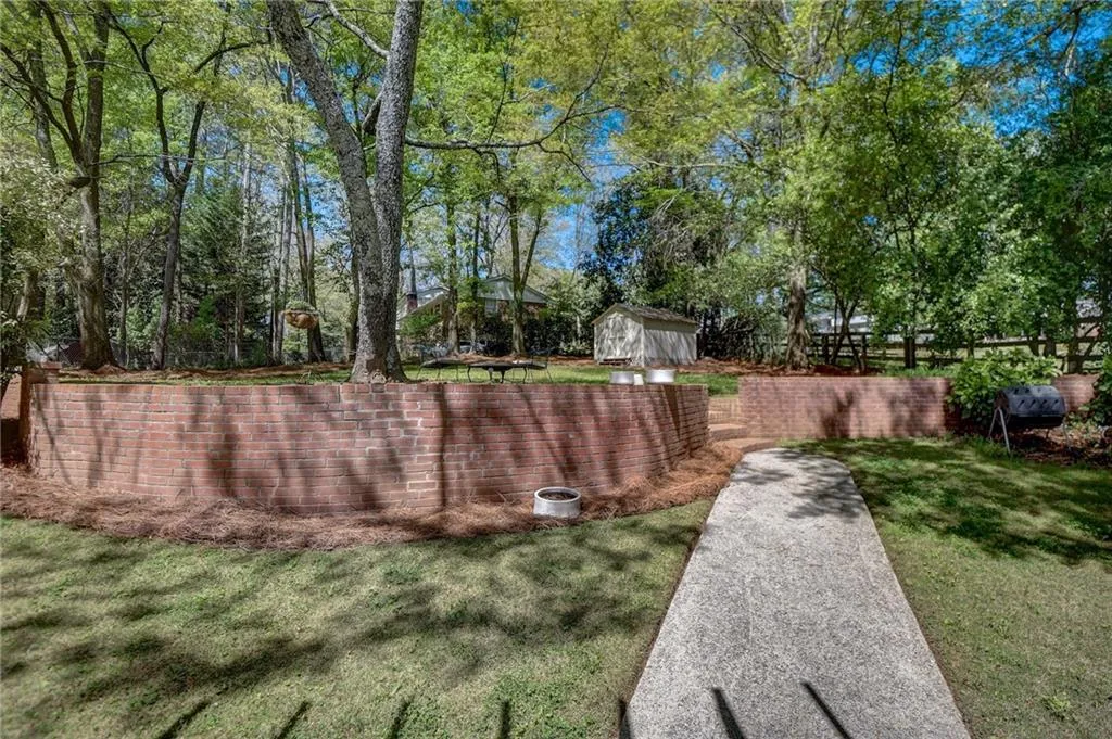 6560 Wright Road, Atlanta, Georgia 30328, 4 Bedrooms Bedrooms, ,2 BathroomsBathrooms,Residential,Sold,6560 Wright Road,7370008