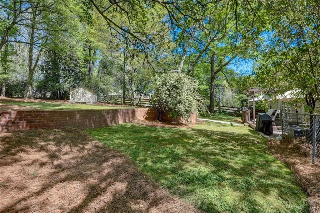 6560 Wright Road, Atlanta, Georgia 30328, 4 Bedrooms Bedrooms, ,2 BathroomsBathrooms,Residential,Sold,6560 Wright Road,7370008