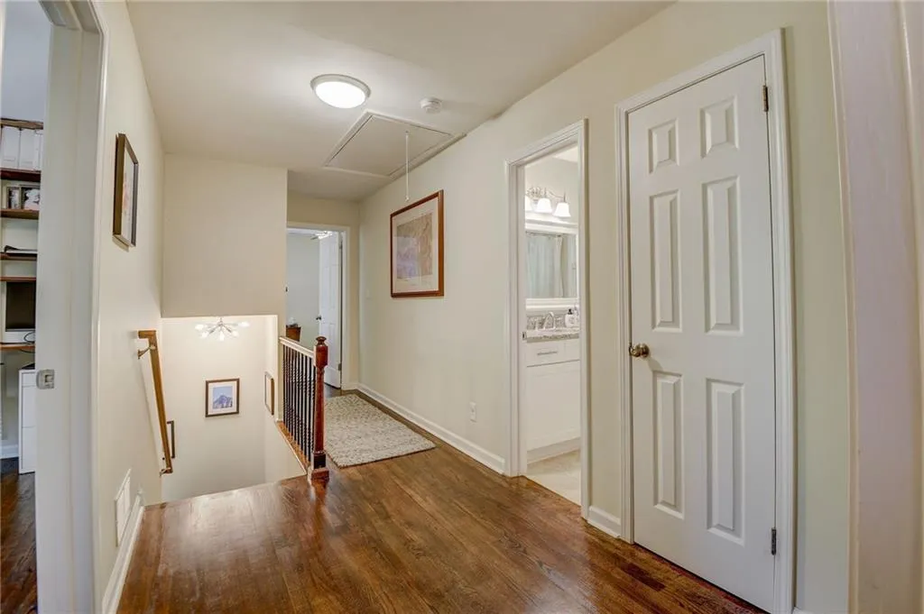 6560 Wright Road, Atlanta, Georgia 30328, 4 Bedrooms Bedrooms, ,2 BathroomsBathrooms,Residential,Sold,6560 Wright Road,7370008