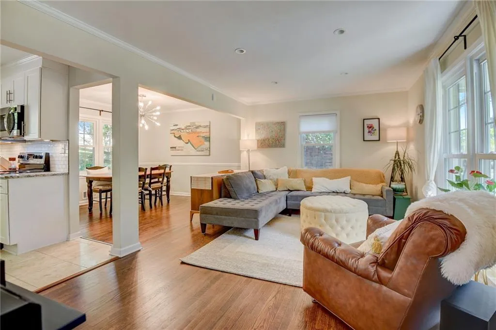 6560 Wright Road, Atlanta, Georgia 30328, 4 Bedrooms Bedrooms, ,2 BathroomsBathrooms,Residential,Sold,6560 Wright Road,7370008