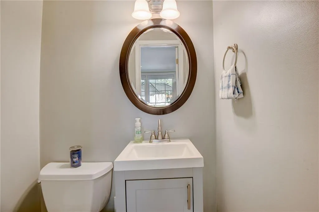 6560 Wright Road, Atlanta, Georgia 30328, 4 Bedrooms Bedrooms, ,2 BathroomsBathrooms,Residential,Sold,6560 Wright Road,7370008