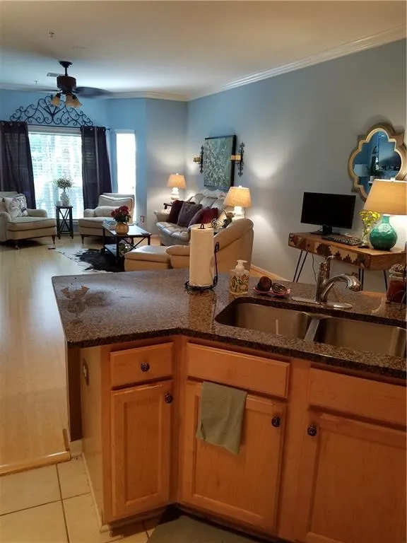 5641 Roswell Road Unit 218, Atlanta, Georgia 30342, 2 Bedrooms Bedrooms, ,2 BathroomsBathrooms,Residential,Sold,5641 Roswell Road Unit 218,5913336