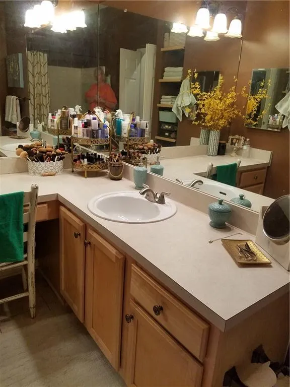 5641 Roswell Road Unit 218, Atlanta, Georgia 30342, 2 Bedrooms Bedrooms, ,2 BathroomsBathrooms,Residential,Sold,5641 Roswell Road Unit 218,5913336