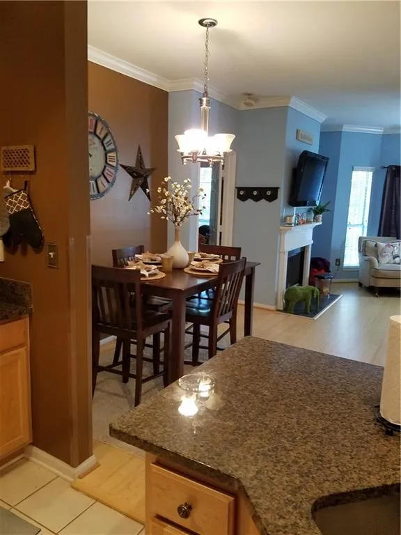 5641 Roswell Road Unit 218, Atlanta, Georgia 30342, 2 Bedrooms Bedrooms, ,2 BathroomsBathrooms,Residential,Sold,5641 Roswell Road Unit 218,5913336