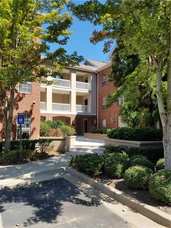 5641 Roswell Road Unit 218, Atlanta, Georgia 30342, 2 Bedrooms Bedrooms, ,2 BathroomsBathrooms,Residential,Sold,5641 Roswell Road Unit 218,5913336
