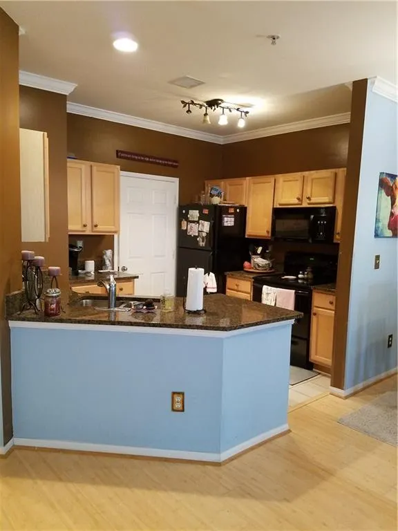 5641 Roswell Road Unit 218, Atlanta, Georgia 30342, 2 Bedrooms Bedrooms, ,2 BathroomsBathrooms,Residential,Sold,5641 Roswell Road Unit 218,5913336