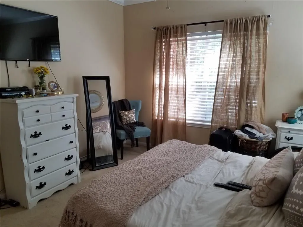 5641 Roswell Road Unit 218, Atlanta, Georgia 30342, 2 Bedrooms Bedrooms, ,2 BathroomsBathrooms,Residential,Sold,5641 Roswell Road Unit 218,5913336